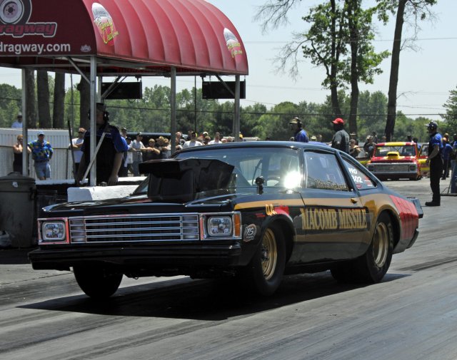 Detroit dragway -1 5-19-12 165_edited-1.JPG