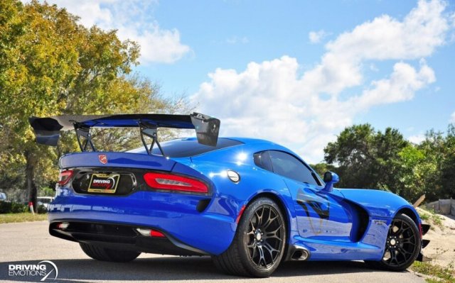 2017-Dodge-Viper-0-193694447-916x570.jpg