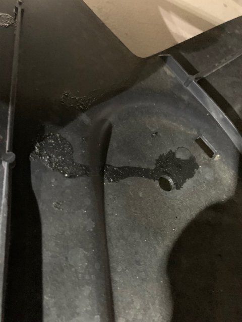 Oil pan cover stain.jpg